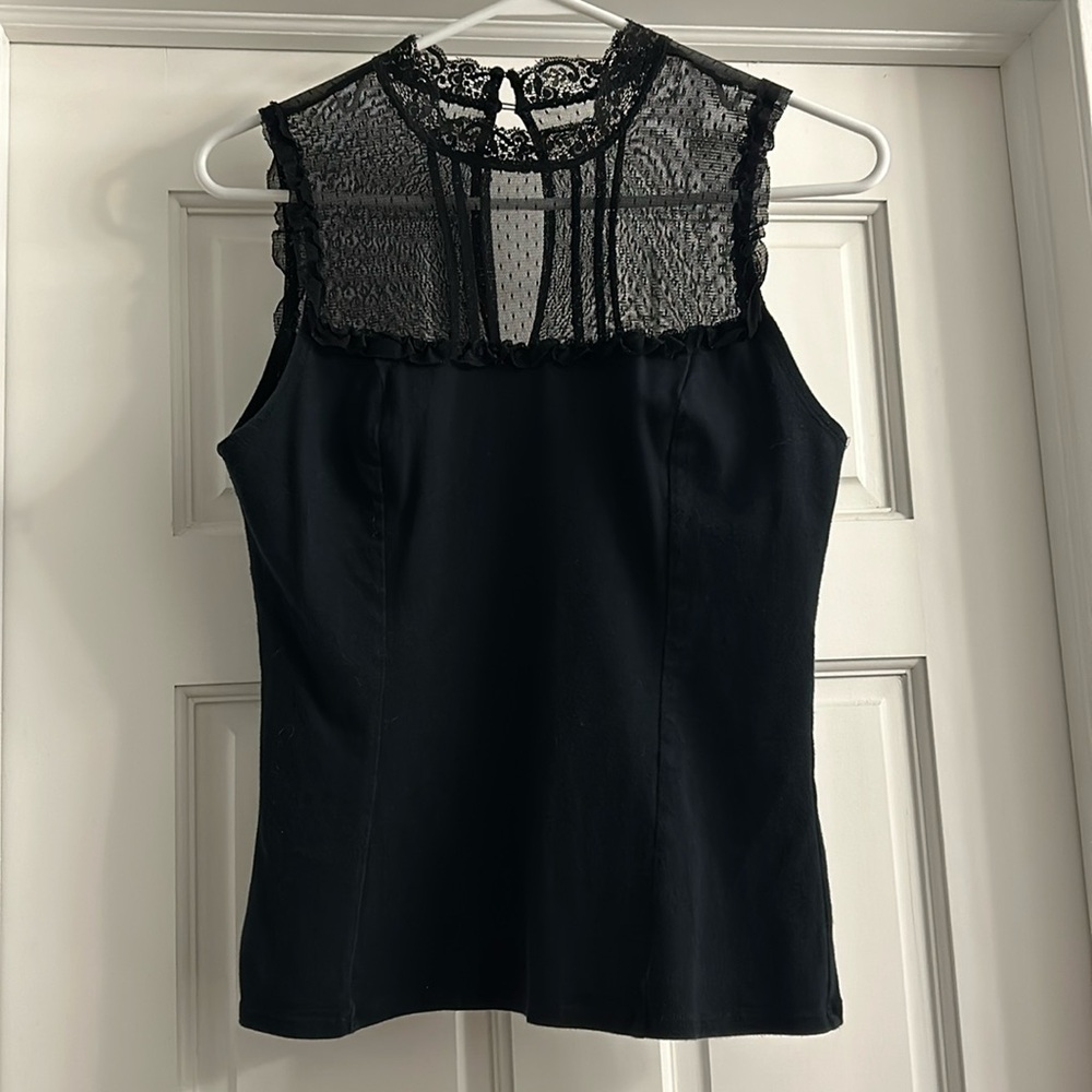 Guess lace sleeveless vintage top Sz L